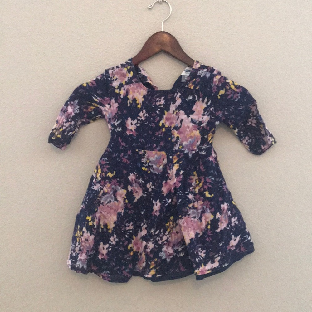 Old Navy dress size 5t